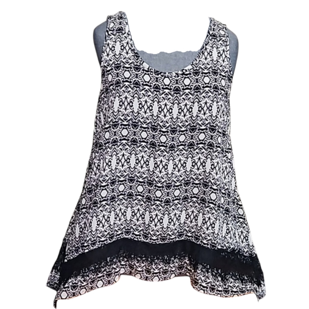 Paper Crane Women's Black and White Sleeveless Lace Peplum Blouse Size Small